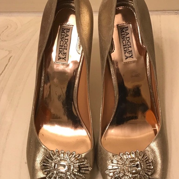 Badgley Mischka Shoes - SOLD*Badgley mischka gold peeptoe shoes